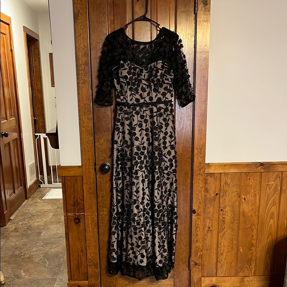 Xscape Black and Tan Sweetheart Maxi Gown - Picture 1 of 9